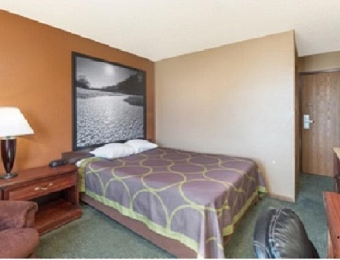 Super 8 By Wyndham Poplar Bluff Missouri Hotel Buitenkant foto