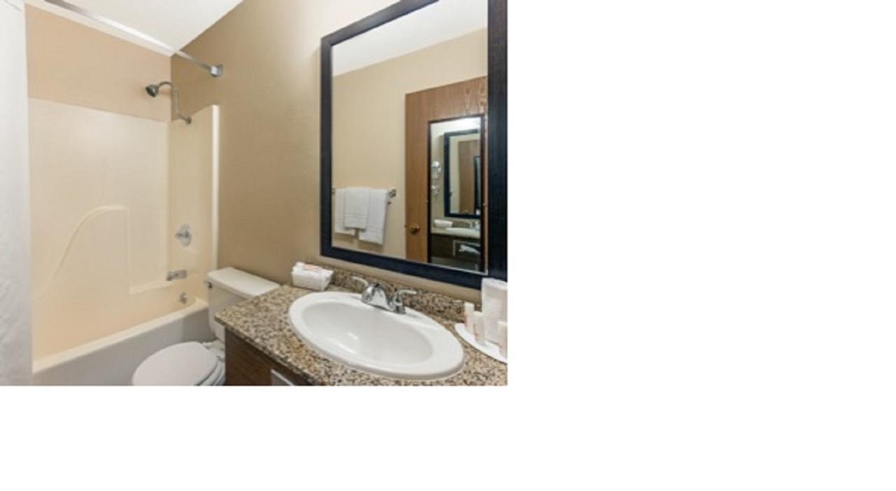 Super 8 By Wyndham Poplar Bluff Missouri Hotel Buitenkant foto